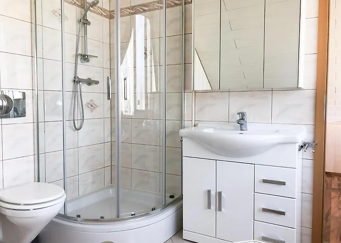 Direkt An Der Spree Mit Whirlpool Und Sauna