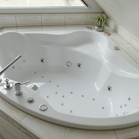 Сasa de vacaciones Direkt An Der Spree Mit Whirlpool Und Sauna Berlín