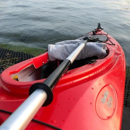 Direkt An Der Spree Mit Whirlpool Und Sauna 펜션